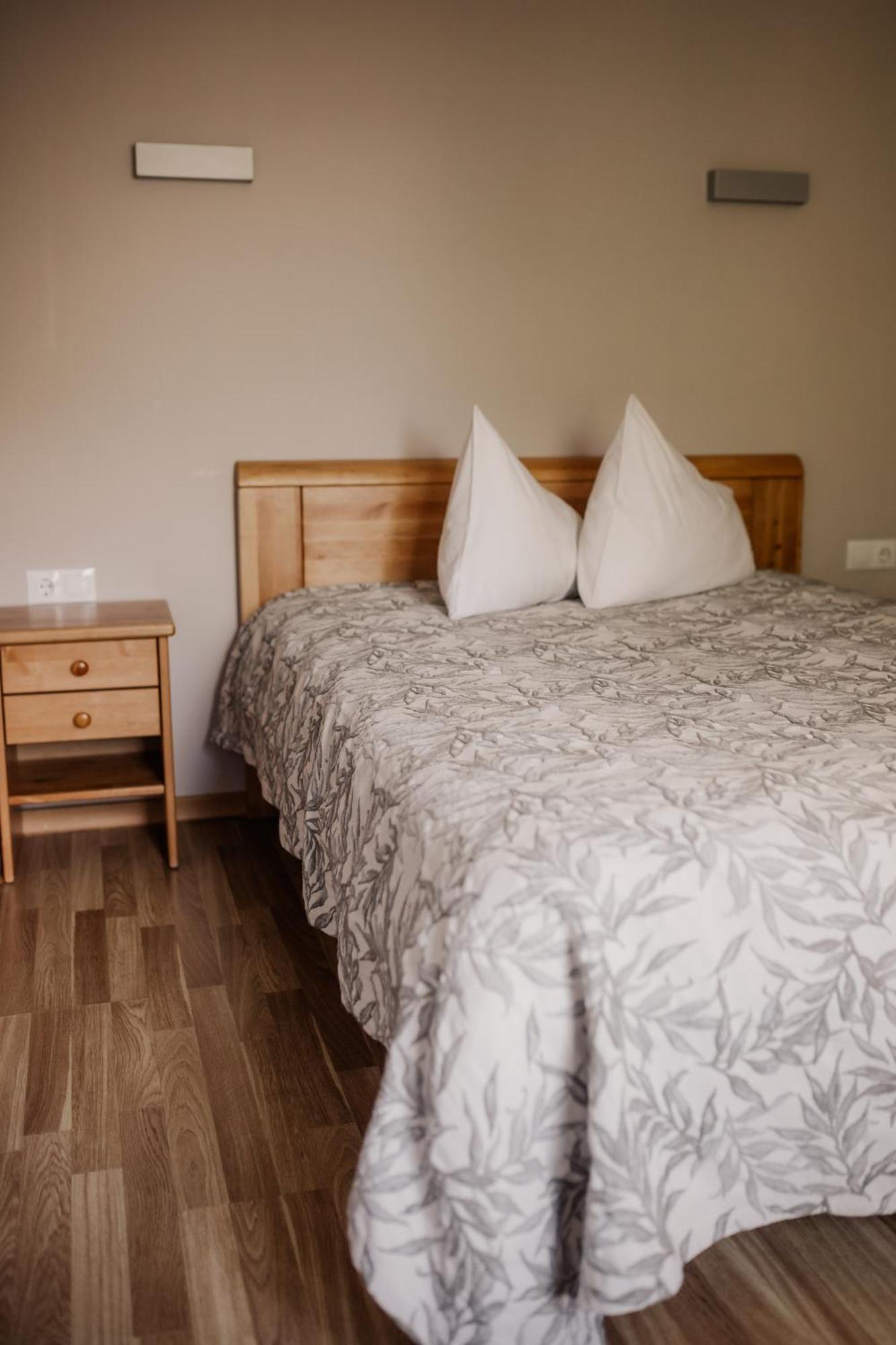 Saules Iela 2A Aparthotel Saldus Екстериор снимка