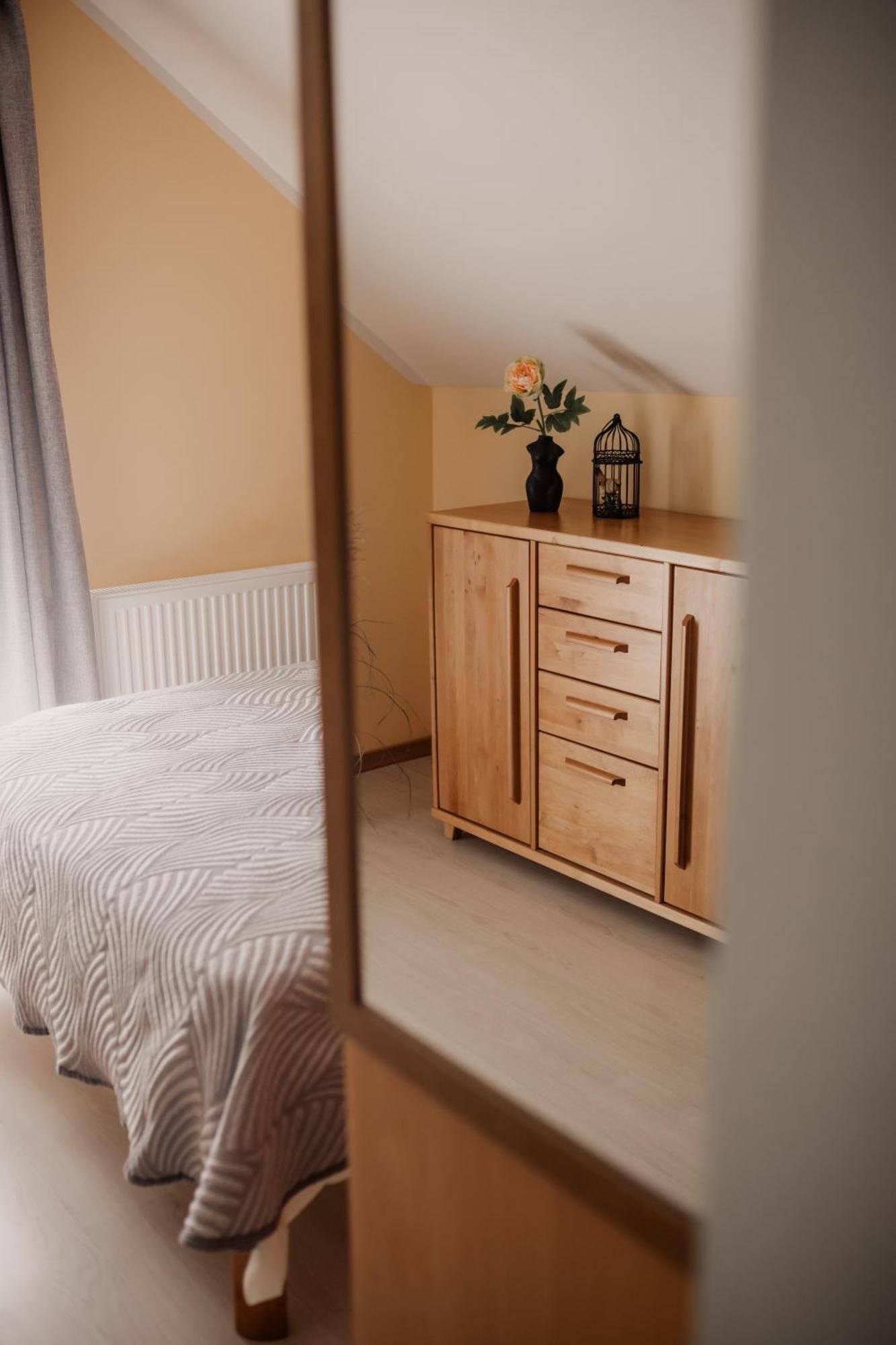 Saules Iela 2A Aparthotel Saldus Стая снимка