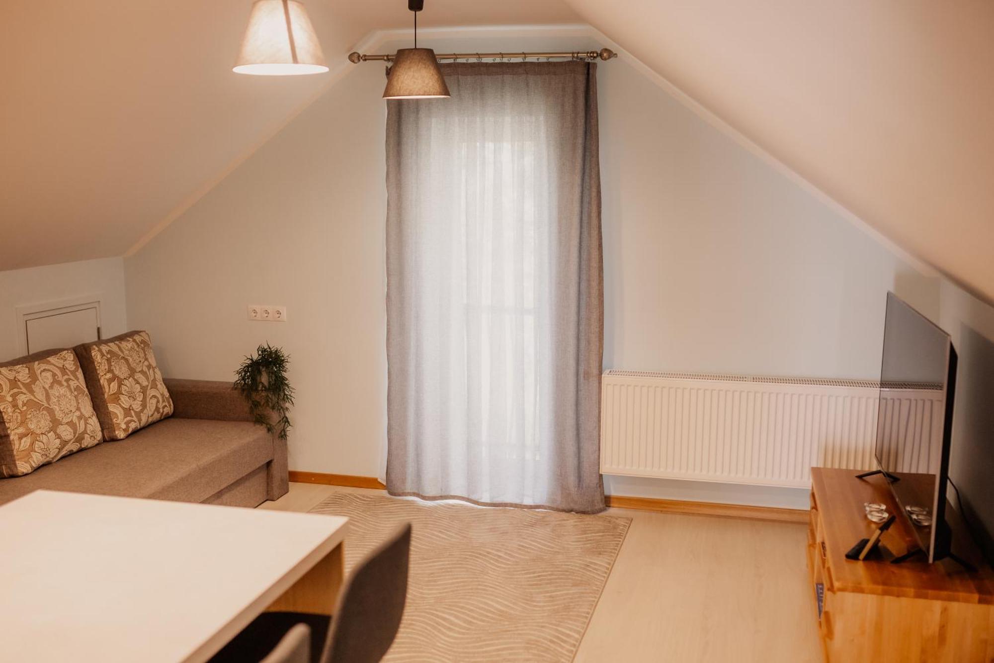 Saules Iela 2A Aparthotel Saldus Стая снимка